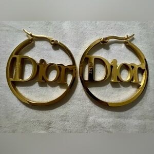 Fashion Jewelry Gold-tone 'Dior' Logo Hoop Earrings